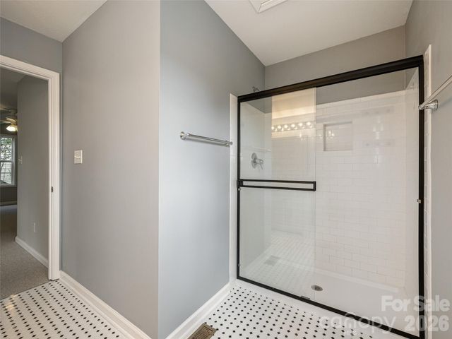 44 Ridgeland Lane, Asheville, NC 28805