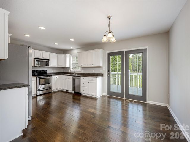 44 Ridgeland Lane, Asheville, NC 28805