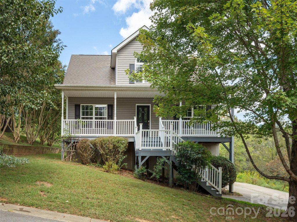 44 Ridgeland Lane, Asheville, NC 28805