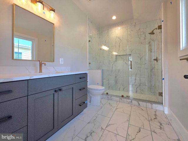 41 E REED AVE, Alexandria, VA 22305