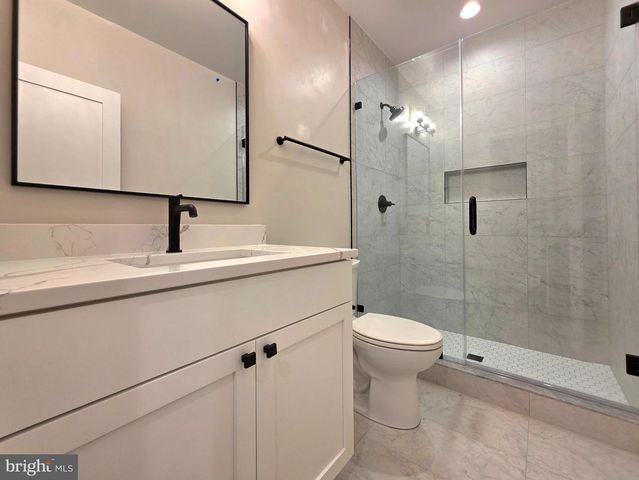 41 E REED AVE, Alexandria, VA 22305