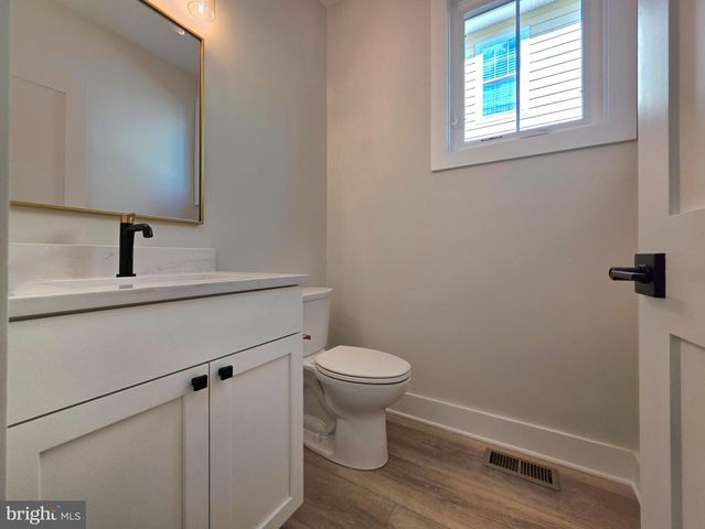 41 E REED AVE, Alexandria, VA 22305