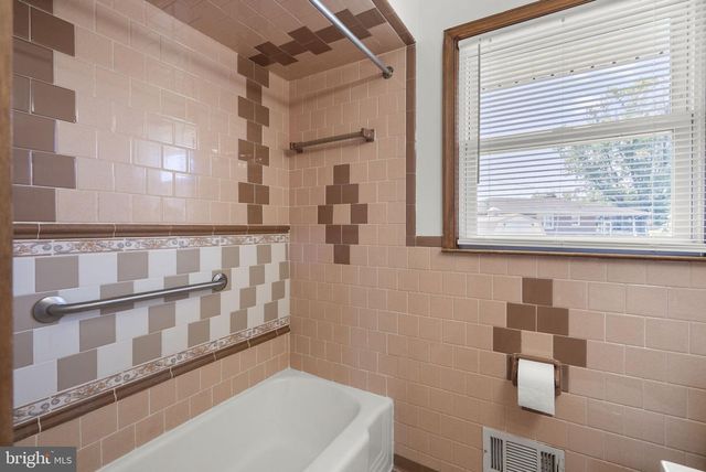 624 GAYLE DR, Linthicum Heights, MD 21090