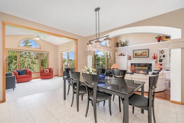 9031 Highview Lane, Woodbury, MN 55125