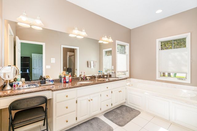 9031 Highview Lane, Woodbury, MN 55125