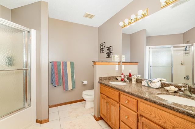 9031 Highview Lane, Woodbury, MN 55125