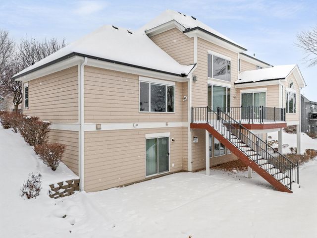 9031 Highview Lane, Woodbury, MN 55125