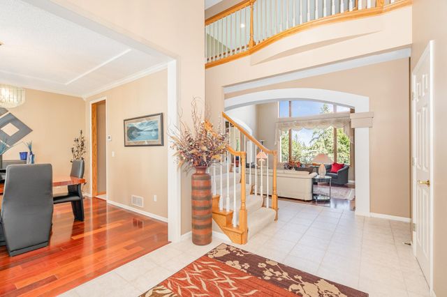 9031 Highview Lane, Woodbury, MN 55125