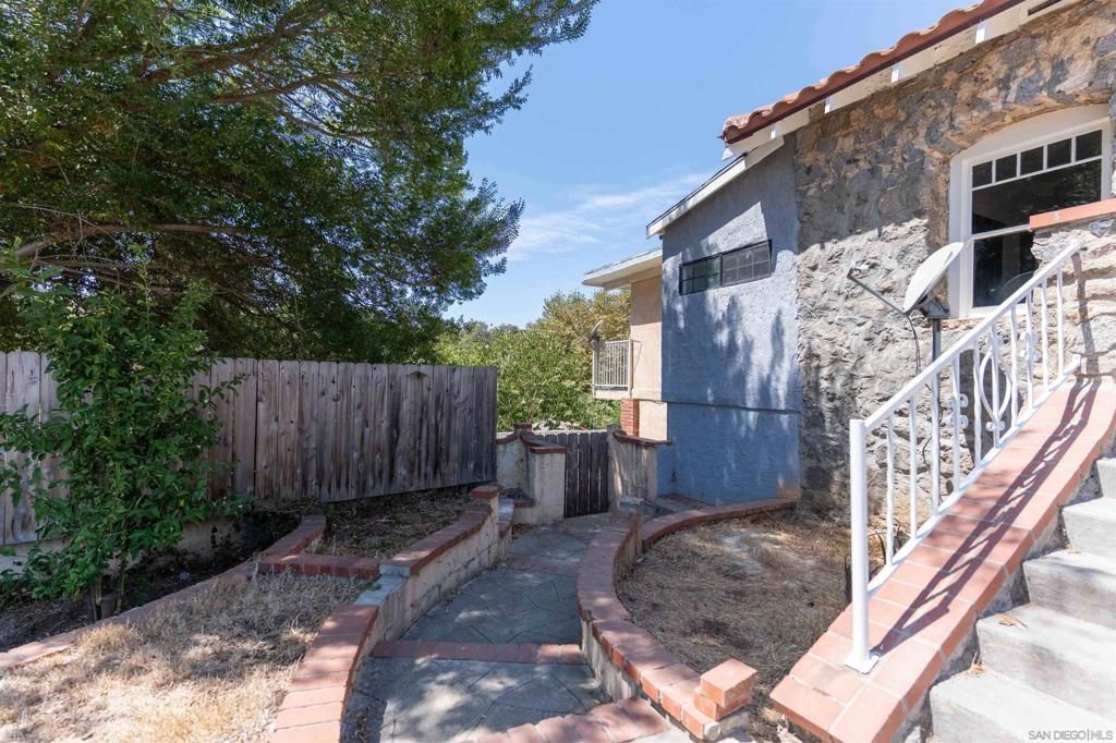 5710 Olive Hill Road, Bonsall, CA 92003 — photo 2