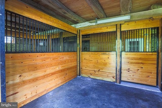 19020 GUNPOWDER RD, Millers, MD 21102