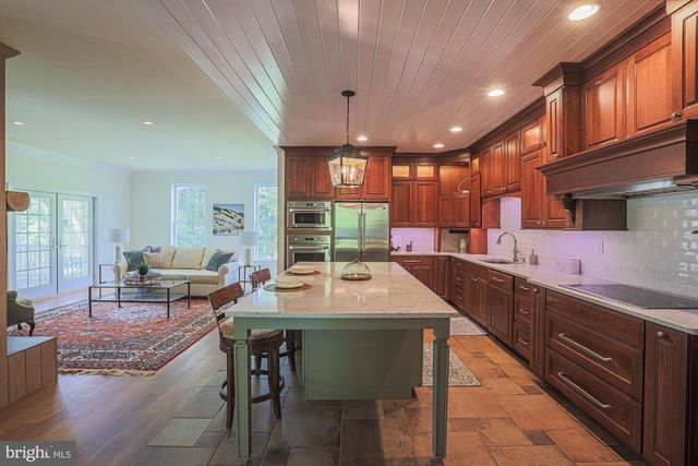 19020 GUNPOWDER RD, Millers, MD 21102