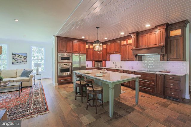 19020 GUNPOWDER RD, Millers, MD 21102