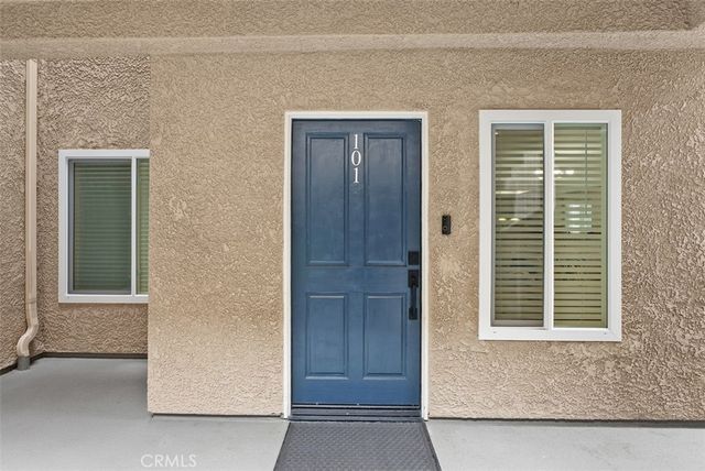 4561 Warner, Huntington Beach, CA 92649