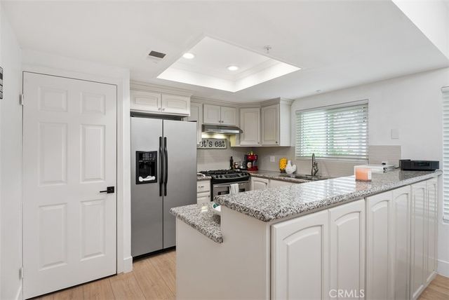 4561 Warner, Huntington Beach, CA 92649