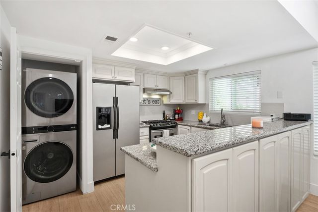 4561 Warner, Huntington Beach, CA 92649