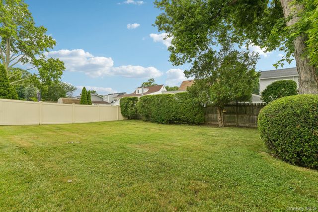2394 Cedar Street, Seaford, NY 11783