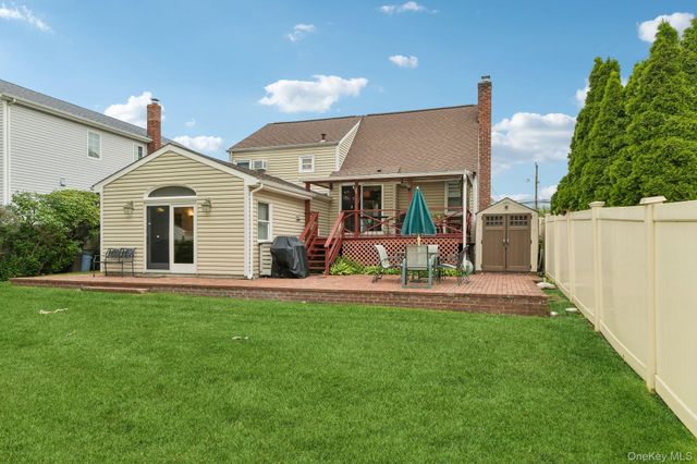 2394 Cedar Street, Seaford, NY 11783