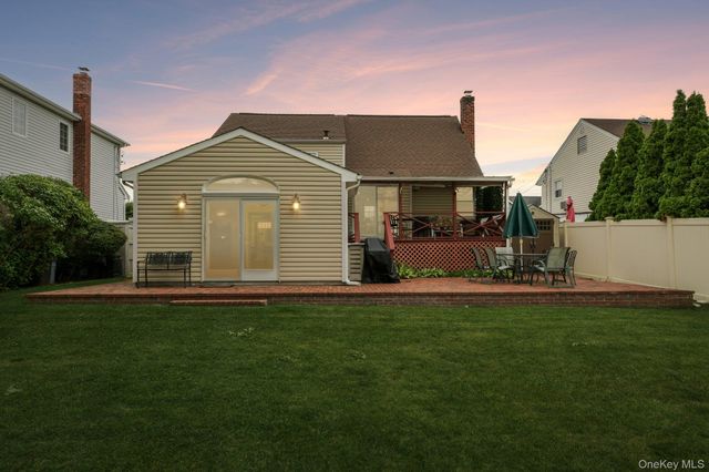 2394 Cedar Street, Seaford, NY 11783