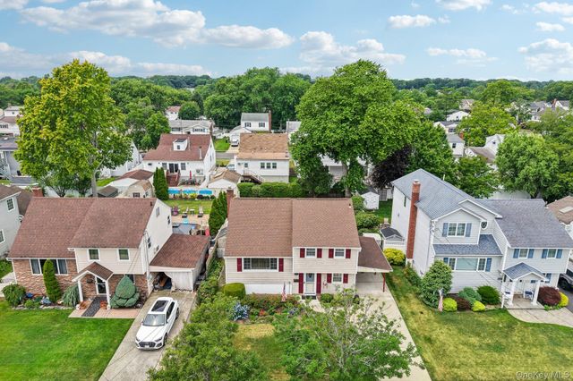 2394 Cedar Street, Seaford, NY 11783