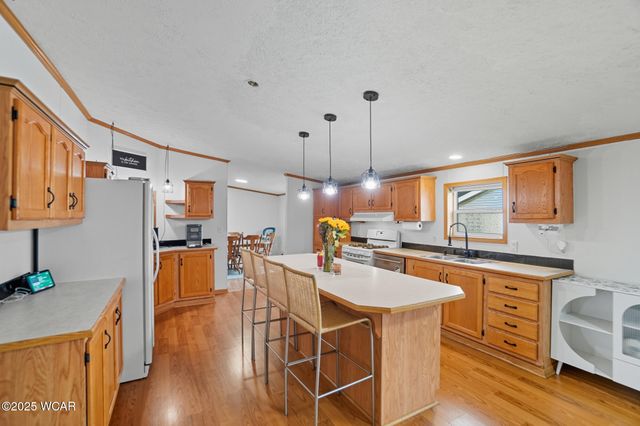 224 Buckingham Drive, Lima, OH 45807