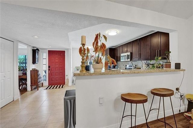 7533 Glendevon Lane 907, Delray Beach, FL 33446