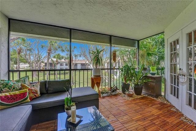 7533 Glendevon Lane 907, Delray Beach, FL 33446
