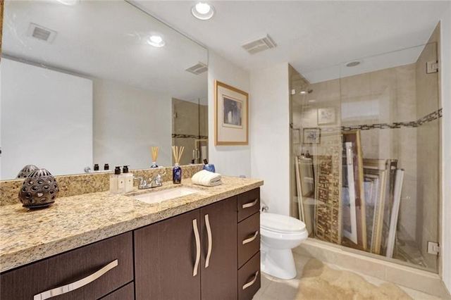 7533 Glendevon Lane 907, Delray Beach, FL 33446