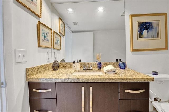 7533 Glendevon Lane 907, Delray Beach, FL 33446