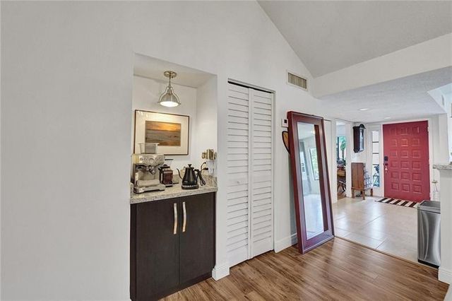 7533 Glendevon Lane 907, Delray Beach, FL 33446