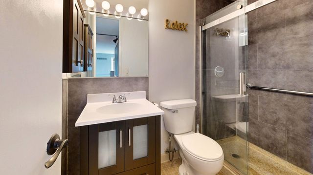 15 S 1st Street A1601, Minneapolis, MN 55401