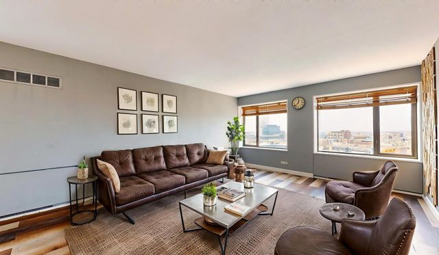 15 S 1st Street A1601, Minneapolis, MN 55401