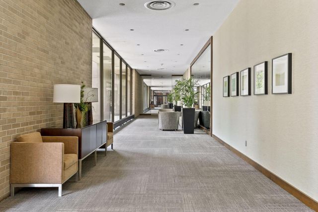 15 S 1st Street A1601, Minneapolis, MN 55401