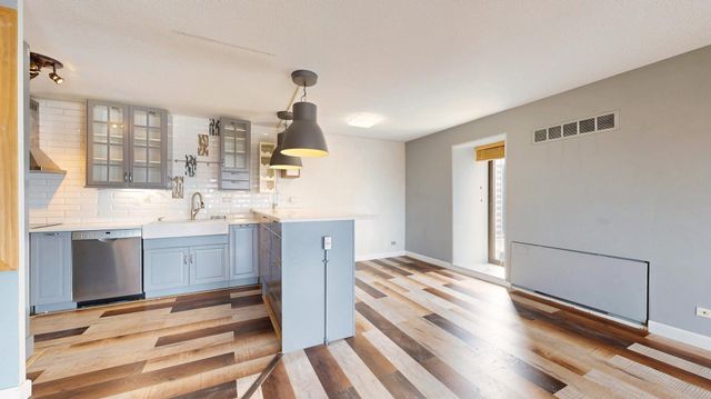 15 S 1st Street A1601, Minneapolis, MN 55401