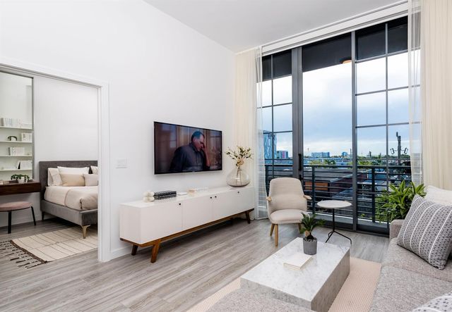 240 NW 25th Street 536, Miami, FL 33127