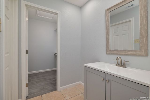 12130 Magnolia Blossom St, San Antonio, TX 78247