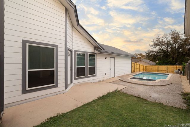 12130 Magnolia Blossom St, San Antonio, TX 78247