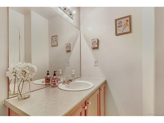 6839 S Webster St E, Littleton, CO 80128