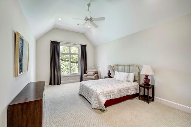 15 Sandalwood Drive, Houston, TX 77024