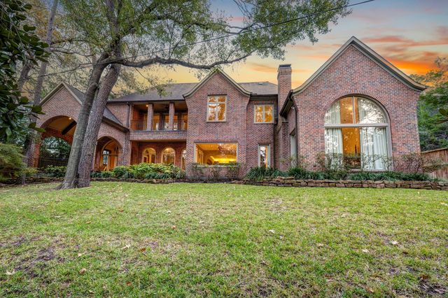 15 Sandalwood Drive, Houston, TX 77024