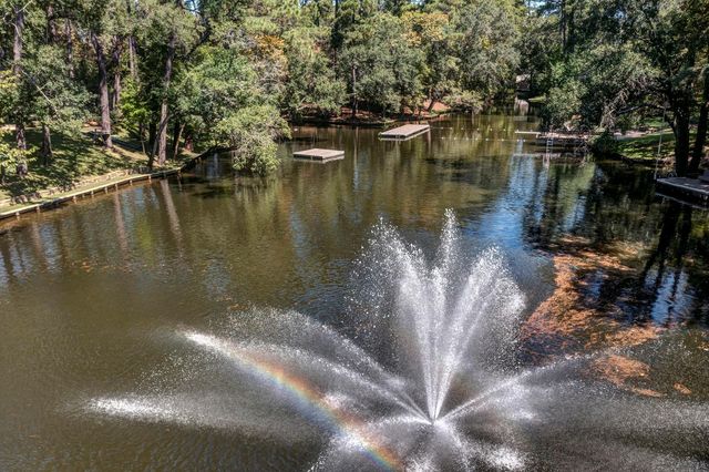 15 Sandalwood Drive, Houston, TX 77024