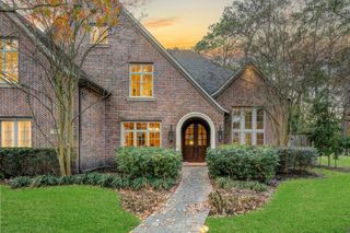 15 Sandalwood Drive, Houston, TX 77024