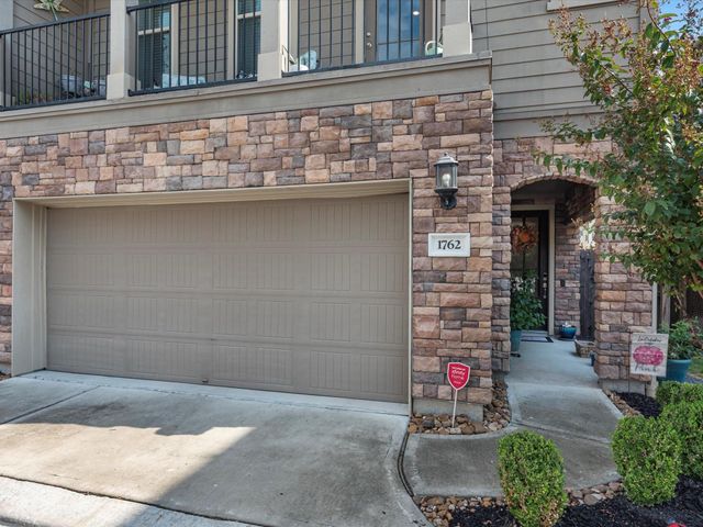 1762 Sierra Crest Drive, Houston, TX 77080