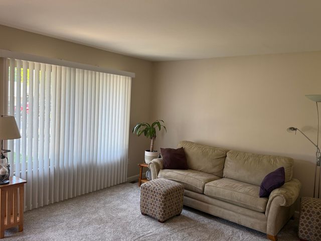 2060 Oakcrest Road, Sterling Heights, MI 48310
