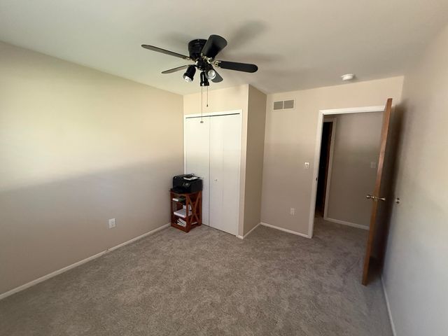 2060 Oakcrest Road, Sterling Heights, MI 48310