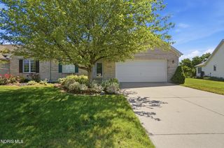 26434 E Wexford Drive, Perrysburg, OH 43551