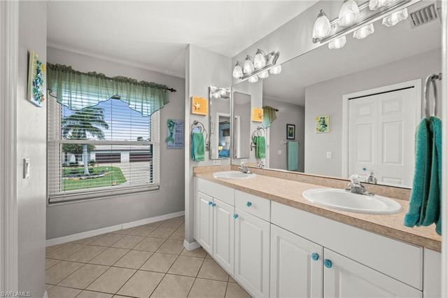 2808 Sanibel BLVD, St. James City, FL 33956