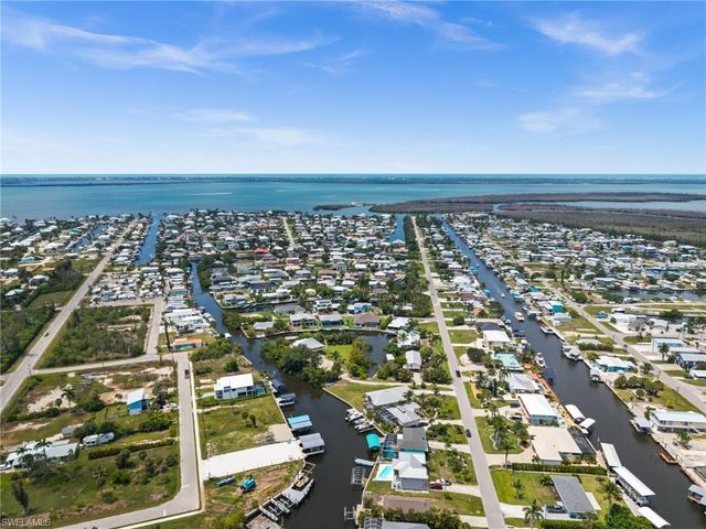 2808 Sanibel BLVD, St. James City, FL 33956