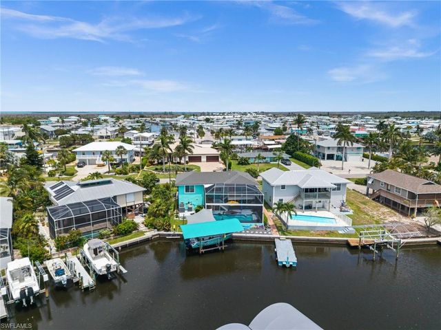 2808 Sanibel BLVD, St. James City, FL 33956