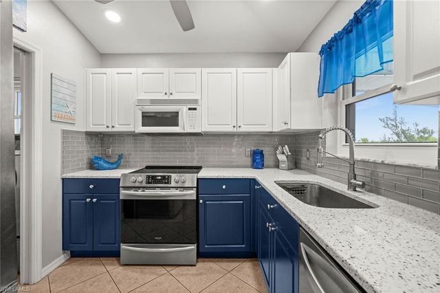 2808 Sanibel BLVD, St. James City, FL 33956