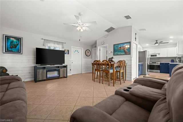 2808 Sanibel BLVD, St. James City, FL 33956